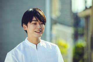 亀梨和也が特殊メイクで“一重まぶた”に！ 主演ドラマ「正体」緊迫の特報映像完成
