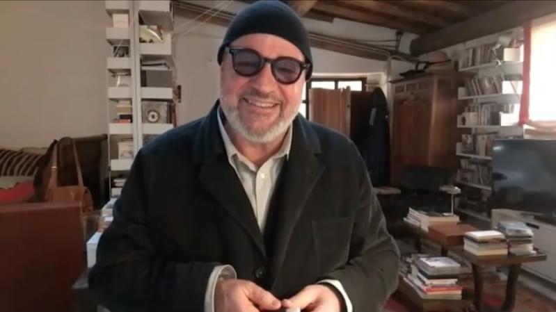 誘拐の危機、爆撃も体験 中東の国境地帯に生きる人々を映した「国境の夜想曲」ジャンフランコ・ロージ監督の映画術