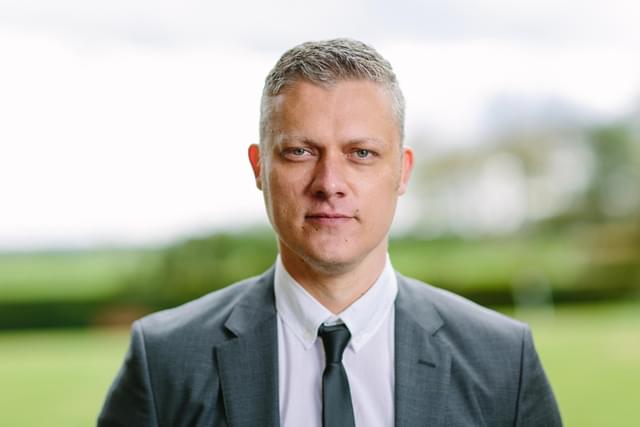 クリストファー・バントン氏