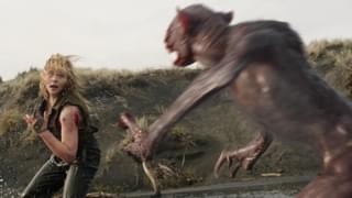 クロエ・グレース・モレッツVSグレムリン 「シャドウ・イン・クラウド」特別動画2本公開