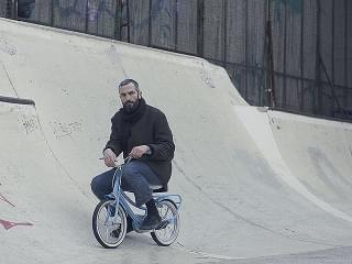 【「林檎とポラロイド」評論】林檎の記憶×ポラロイドの記録 記憶とアイデンティティと喪失にまつわる寓話