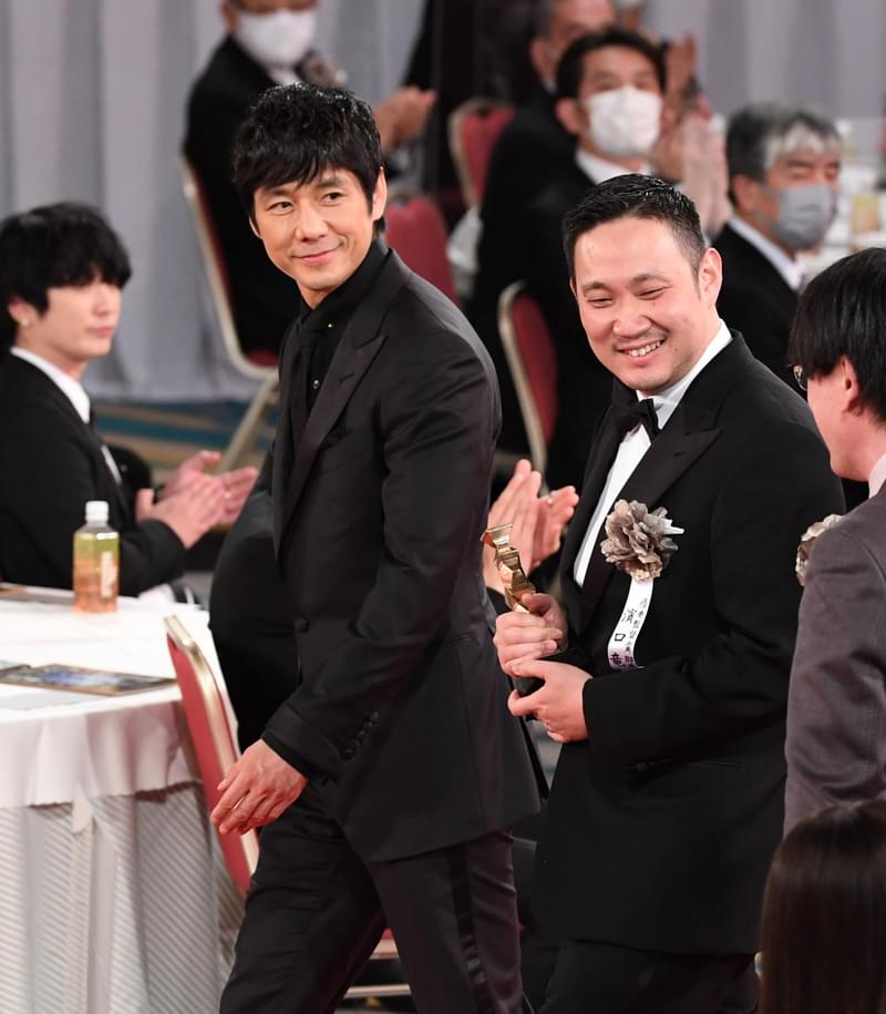 【第45回日本アカデミー賞】「ドライブ・マイ・カー」が最優秀作品賞！ 濱口竜介監督＆西島秀俊、受賞の喜びを語る