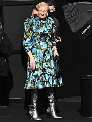 ミセス・ダウト、パリファッションウィークに現る