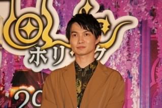 松村北斗、神木隆之介の“ホリックぶり”にクレーム!? 吉岡里帆はセクシー所作指導の先生に感謝