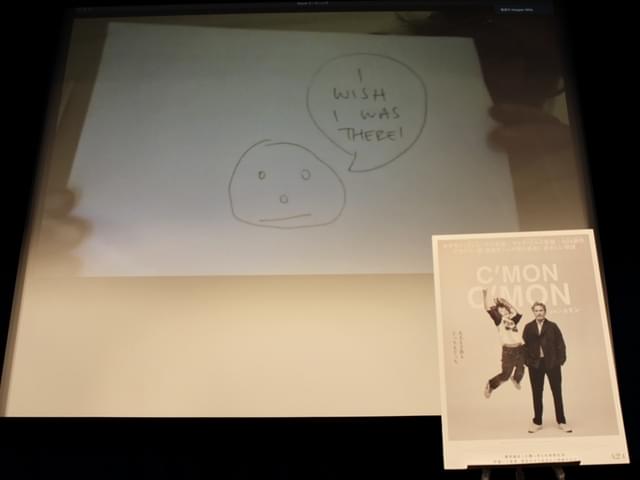 マイク・ミルズ監督による手書きのメッセージとイラスト