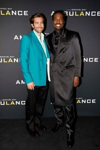 ジェイク・ギレンホールが語る、マイケル・ベイ作品ならではの魅力 「アンビュランス」撮影中に大笑いした裏話も