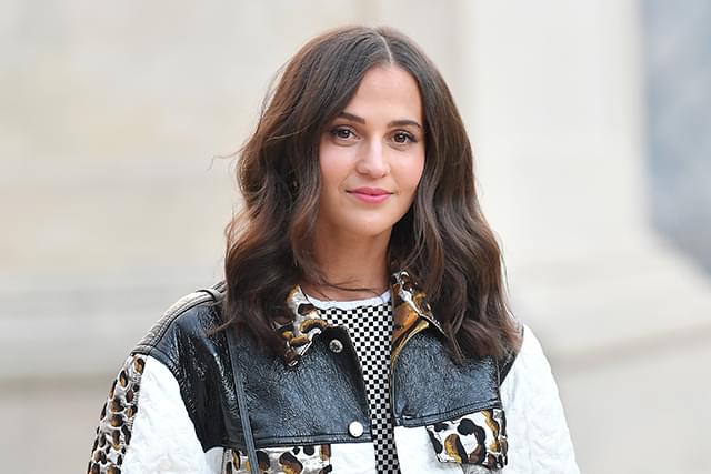 アリシア・ビカンダー、王妃キャサリン・パーに ミシェル・ウィリアムズの代役