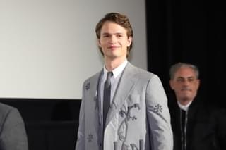 アンセル・エルゴート「TOKYO VICE」で来日！ 舞台挨拶もこなすほど日本語が上達