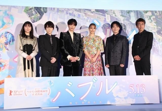 舞台挨拶の模様