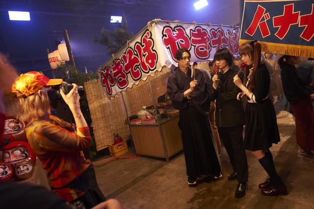 激しいアクションに挑戦した吉岡里帆&磯村勇斗の姿も活写