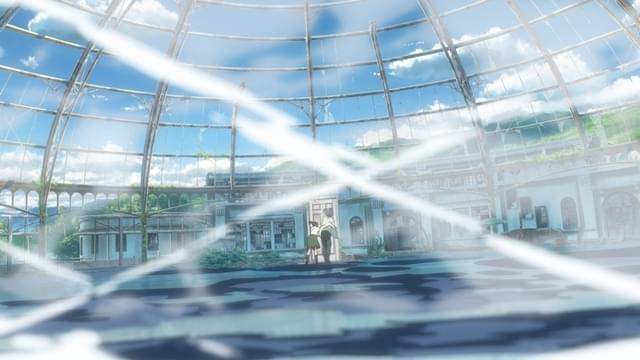 「扉を押さえるすずめと青年」