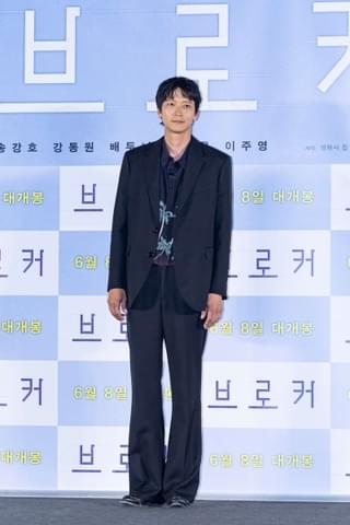 IU、ソン・ガンホからの言葉に涙した「親にも自慢しました」 「ベイビー・ブローカー」制作報告会