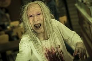 満面の笑みで超残虐行為 「哭悲 THE SADNESS」凶暴化した感染者をとらえた衝撃カット