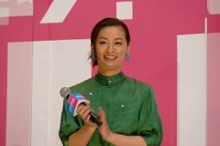 吉岡里帆、仕事への向き合い方を吐露 中村倫也＆柄本佑はグミに不満