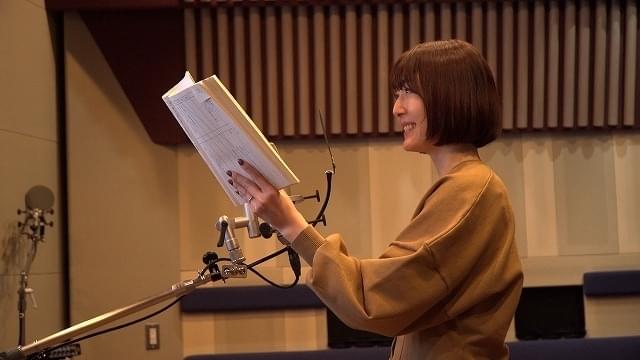 花澤香菜「情熱大陸」に登場！ アフレコ現場、ライブの裏側――1年間の密着取材で“本音”語る