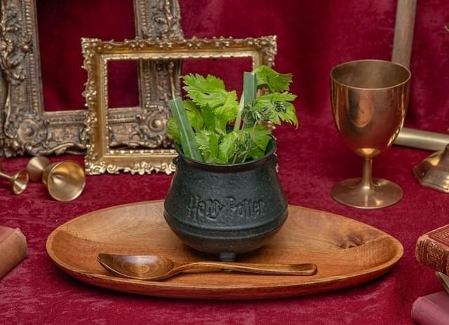 大釜で煮込んだスープ（税込880円）