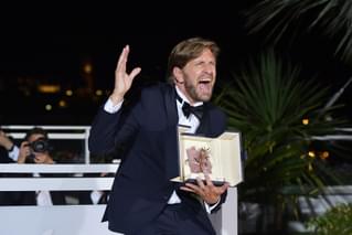 第75回カンヌ映画祭総括 ゼレンスキー大統領のスピーチで開幕、受賞作には政治的、社会的なテーマ【パリ発コラム】