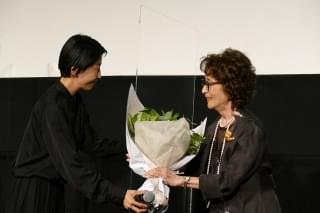 倍賞千恵子、誕生日祝福に「これからも精進」 9年ぶり主演作「PLAN 75」の早川千絵監督らと舞台挨拶