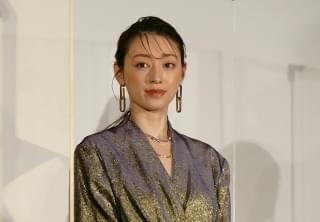 山田涼介、「鋼の錬金術師」完結に感無量 “母”仲間由紀恵のねぎらいには大照れ