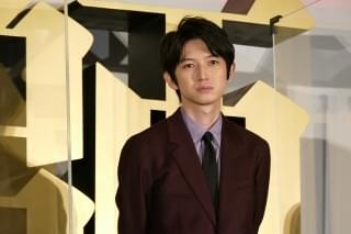 山田涼介、「鋼の錬金術師」完結に感無量 “母”仲間由紀恵のねぎらいには大照れ