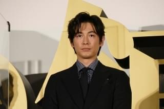 山田涼介、「鋼の錬金術師」完結に感無量 “母”仲間由紀恵のねぎらいには大照れ