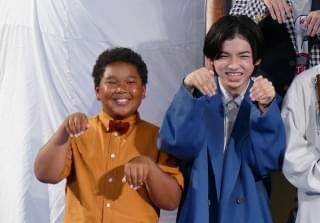 新垣結衣「恥ずかしかった」 星野源が歌う映画主題歌に合わせて“おばけ”ポーズ