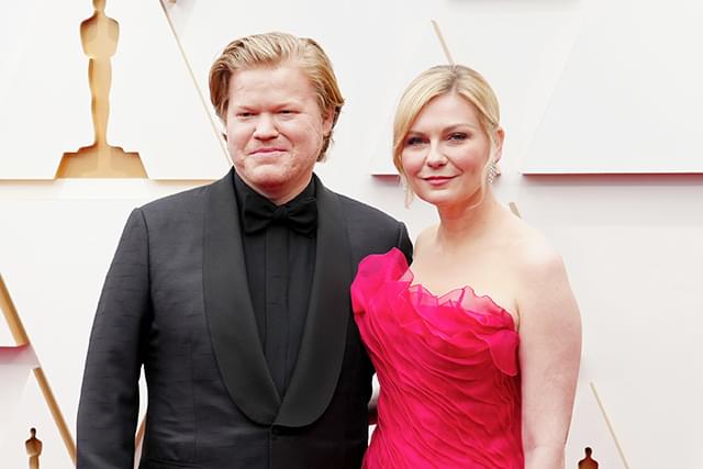 「パワー・オブ・ザ・ドッグ」では夫婦役を演じた