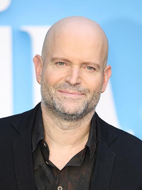 ニール・ゲイマン「墓場の少年」映画化を「プーと大人になった僕」監督が準備中