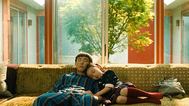 A24×「コロンバス」監督×坂本龍一 「アフター・ヤン」予告編＆場面写真披露 AIロボットの目を通して、愛おしい日々の記憶を映す