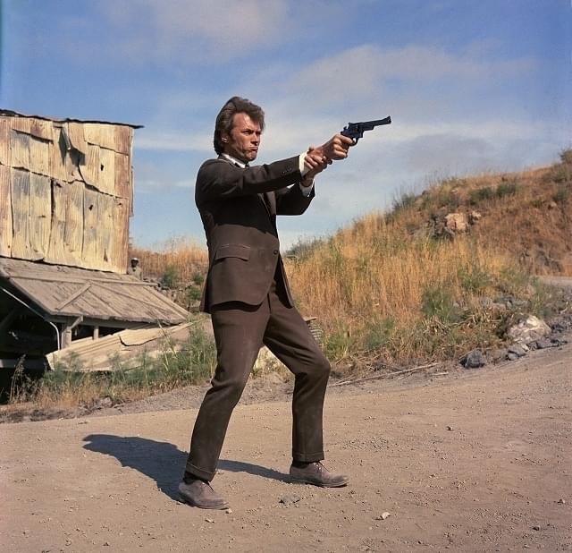 「ダーティハリー」