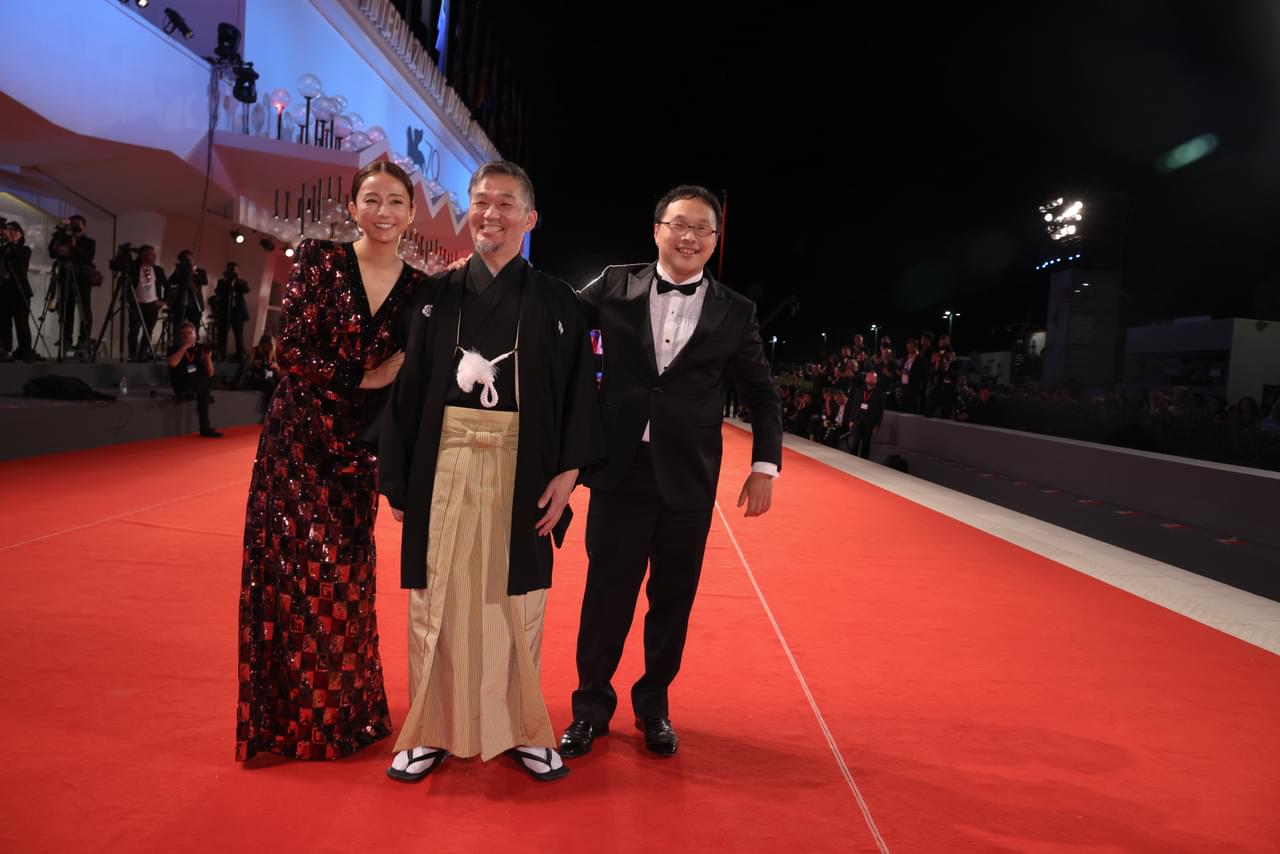 深田晃司監督「LOVE LIFE」ベネチア映画祭で満場の喝采 木村文乃と砂田アトムもレッドカーペットで笑顔