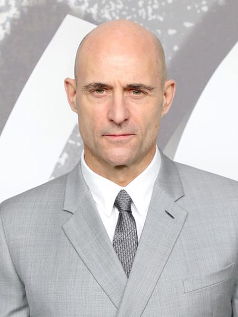 マーク・ストロング、ジョー・カーナハン監督の新作アクションスリラーに出演