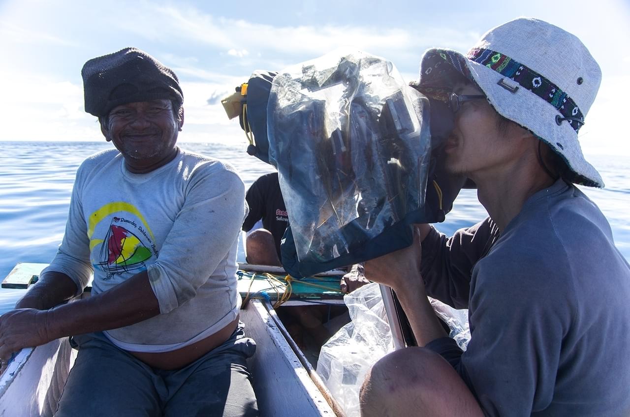 石垣島の限界集落で木造船を作る移住者 地域と人間関係に光を当てたドキュメント「丸木舟とUFO」