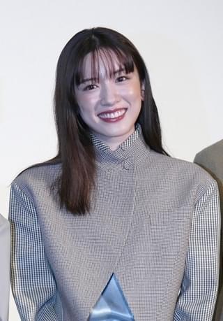 永野芽郁、美脚でファン魅了 主演作「マイ・ブロークン・マリコ」は「前向きになれる映画」