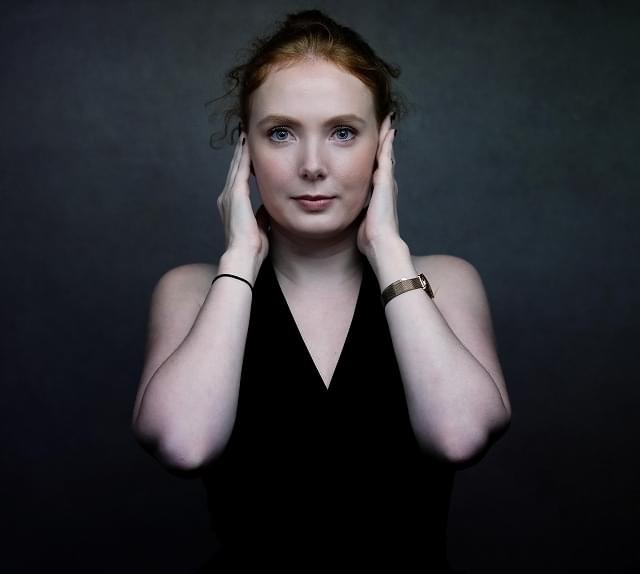 ダフネ・ベビール監督