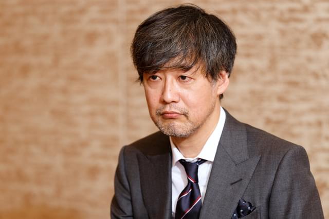 メガホンをとる山崎貴監督