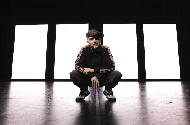 構成、演出、振り付けを担当するディ・ラルビ・シェルカウイ