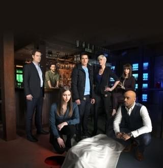 リスナー 心を読む青い瞳