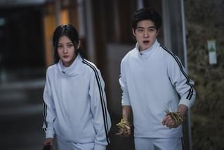 優秀巫女（ムダン）カ・ドゥシム ソンヨン高校ゴーストバスターズ