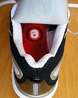 センサーを付けた専用シューズ