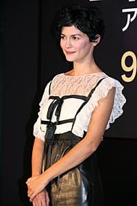 フランスのミューズ来日。記者会見へ潜入取材！