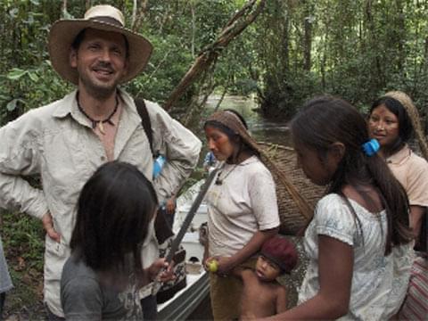 ジャングルの撮影現場からXXX