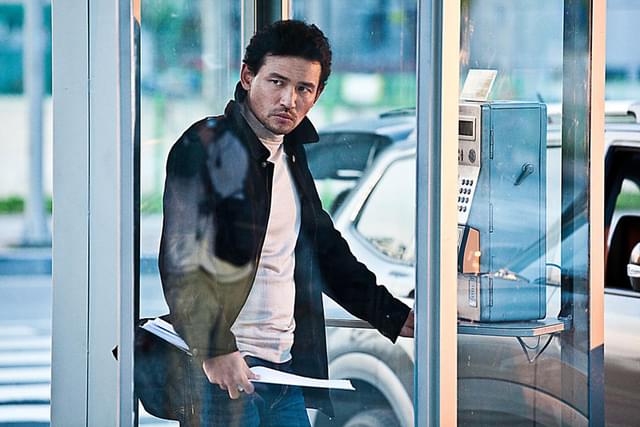 権力と金に翻弄される刑事チョルギ