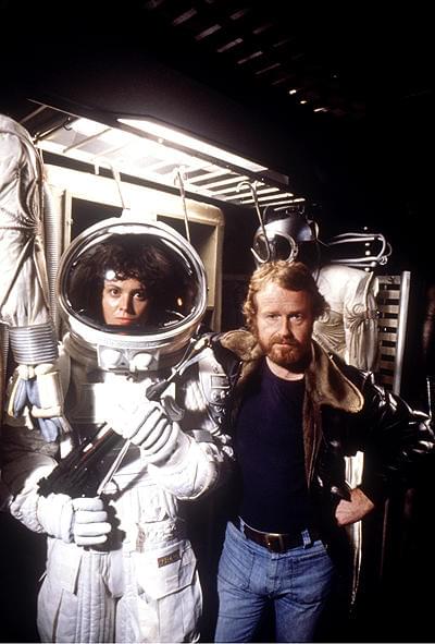 撮影中のシガニー・ウィーバーと リドリー・スコット