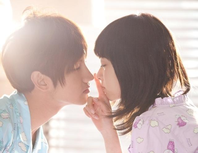 元夫婦が巻き起こすラブコメ