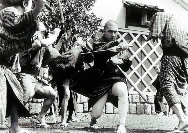 全26作が製作された人気シリーズの第1作。