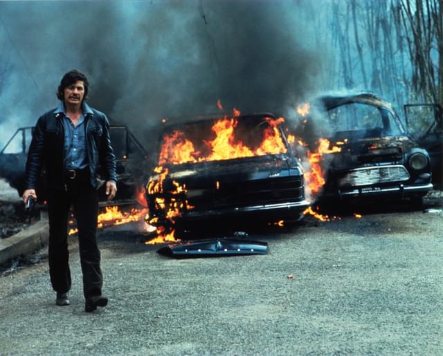 ブロンソンとウィナー監督は本作や 「狼よさらば」を含め6作品でコンビを組んだ