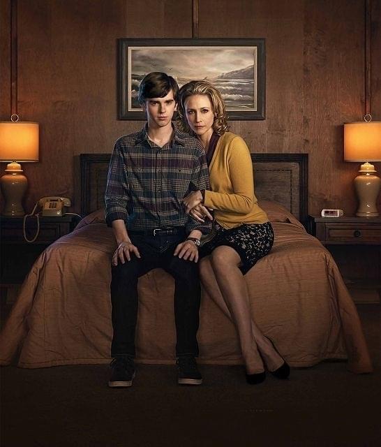 フレディ・ハイモアとベラ・ファーミガ