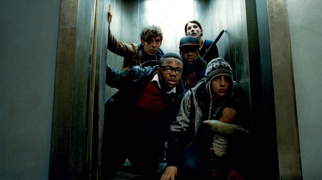 淀みやもたつきを笑い飛ばして突っ走った 英国製低予算ホラー・コメディ