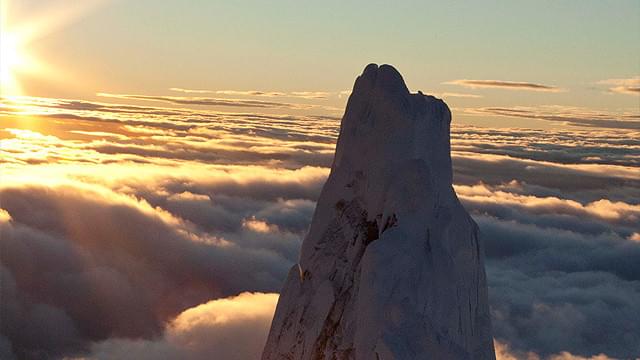 鋭く屹立するセロトーレ